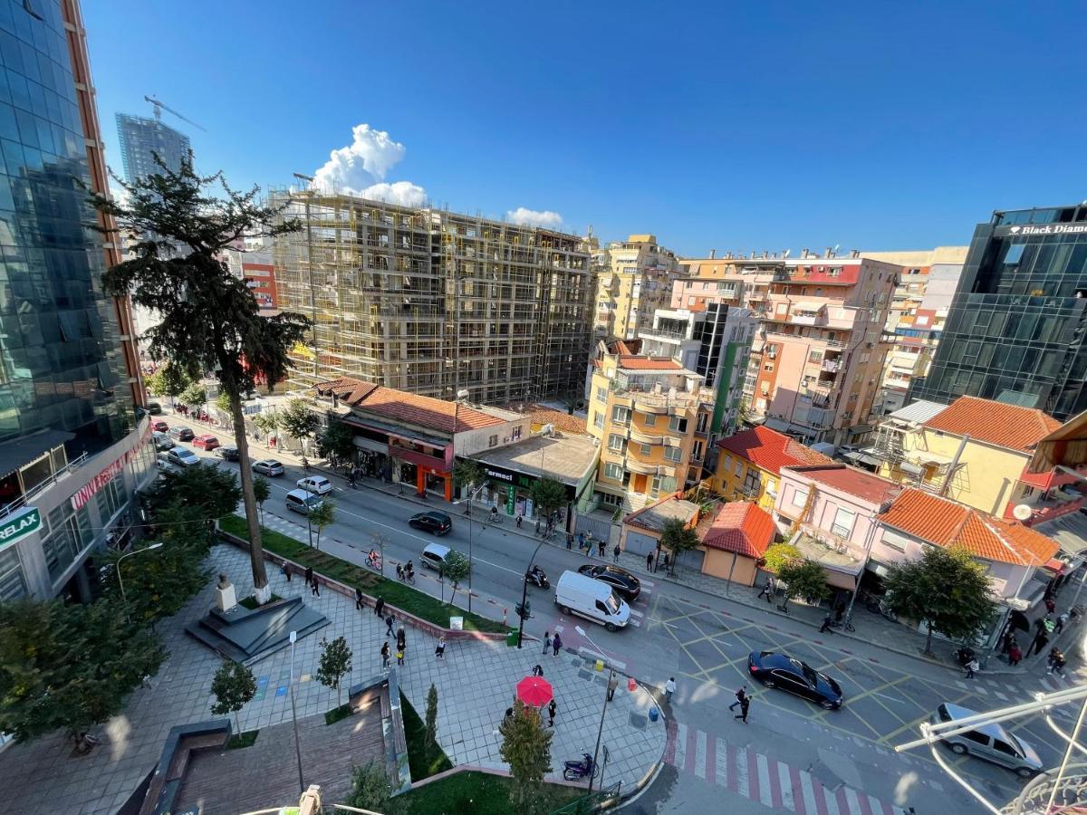 Comfort Apartment In City Center Tiranë Luaran gambar
