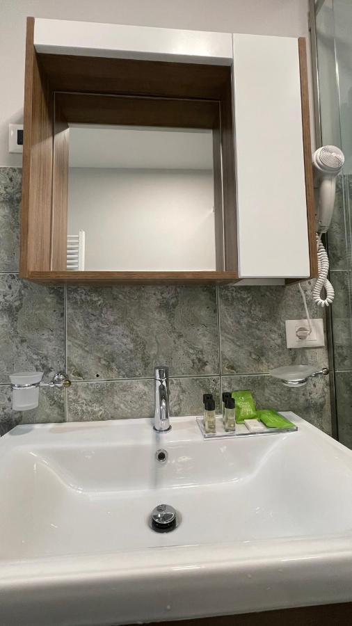 Comfort Apartment In City Center Tiranë Luaran gambar